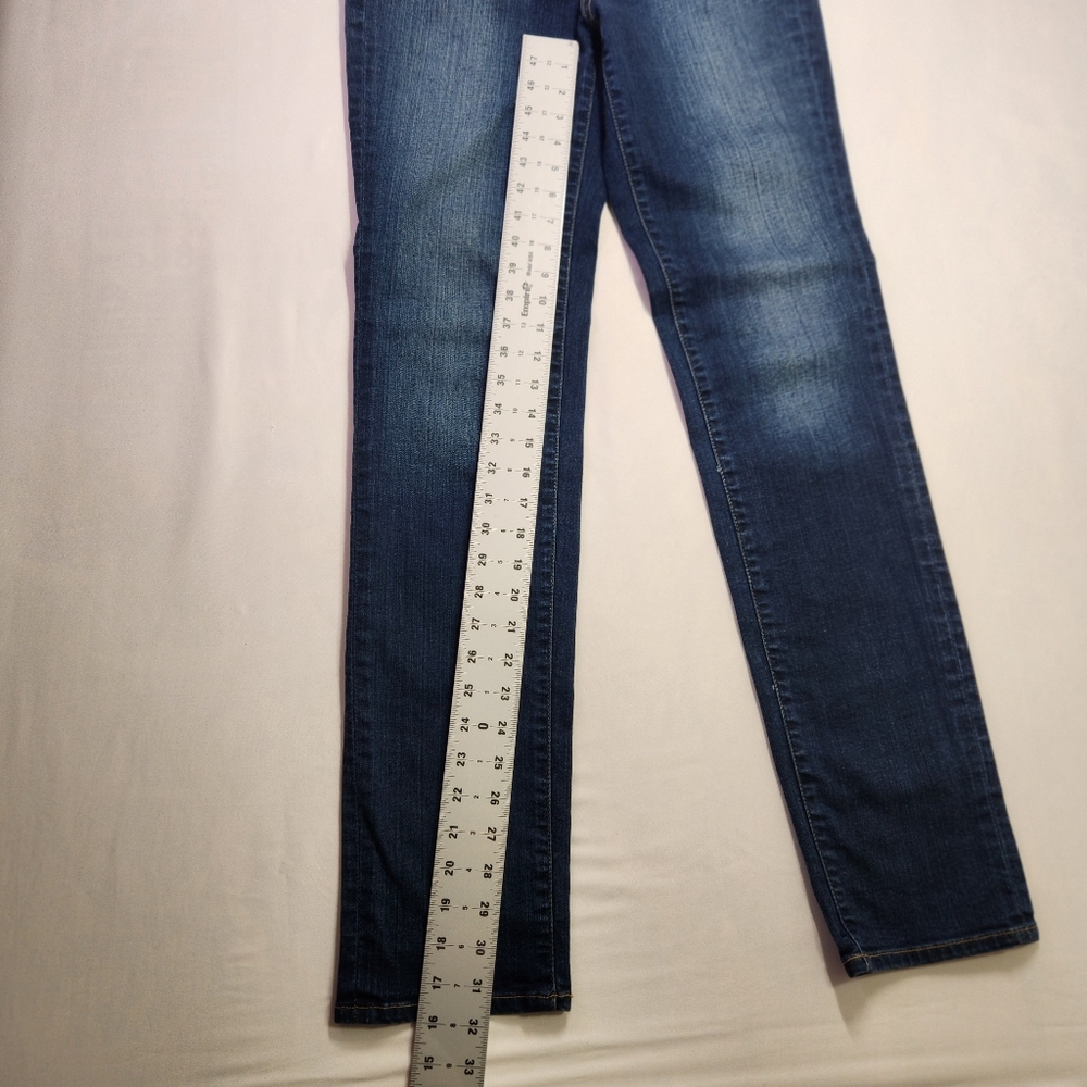 ⭐️Eddie Bauer Women's Slightly Curvy High Rise Slim Jeans - Blue - Size T8 - Picture 4 of 4